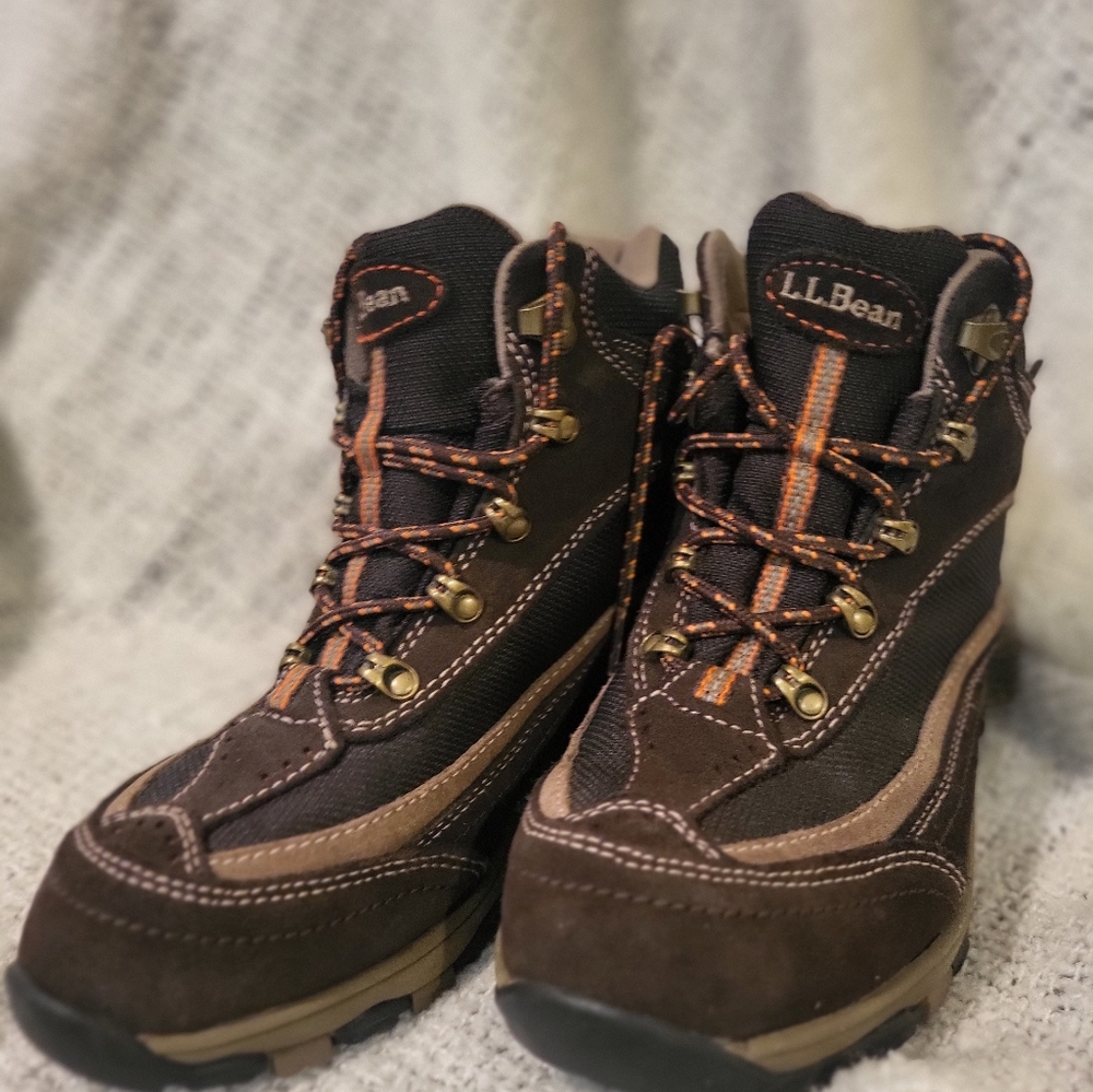 Women size 7.5 LLBean climbing boots